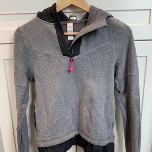 Ivivva pullover